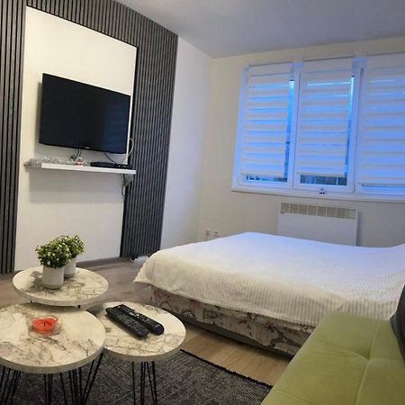 Lovely Apartment In Old Town 400M From City Center Sebilj Saraybosna Dış mekan fotoğraf