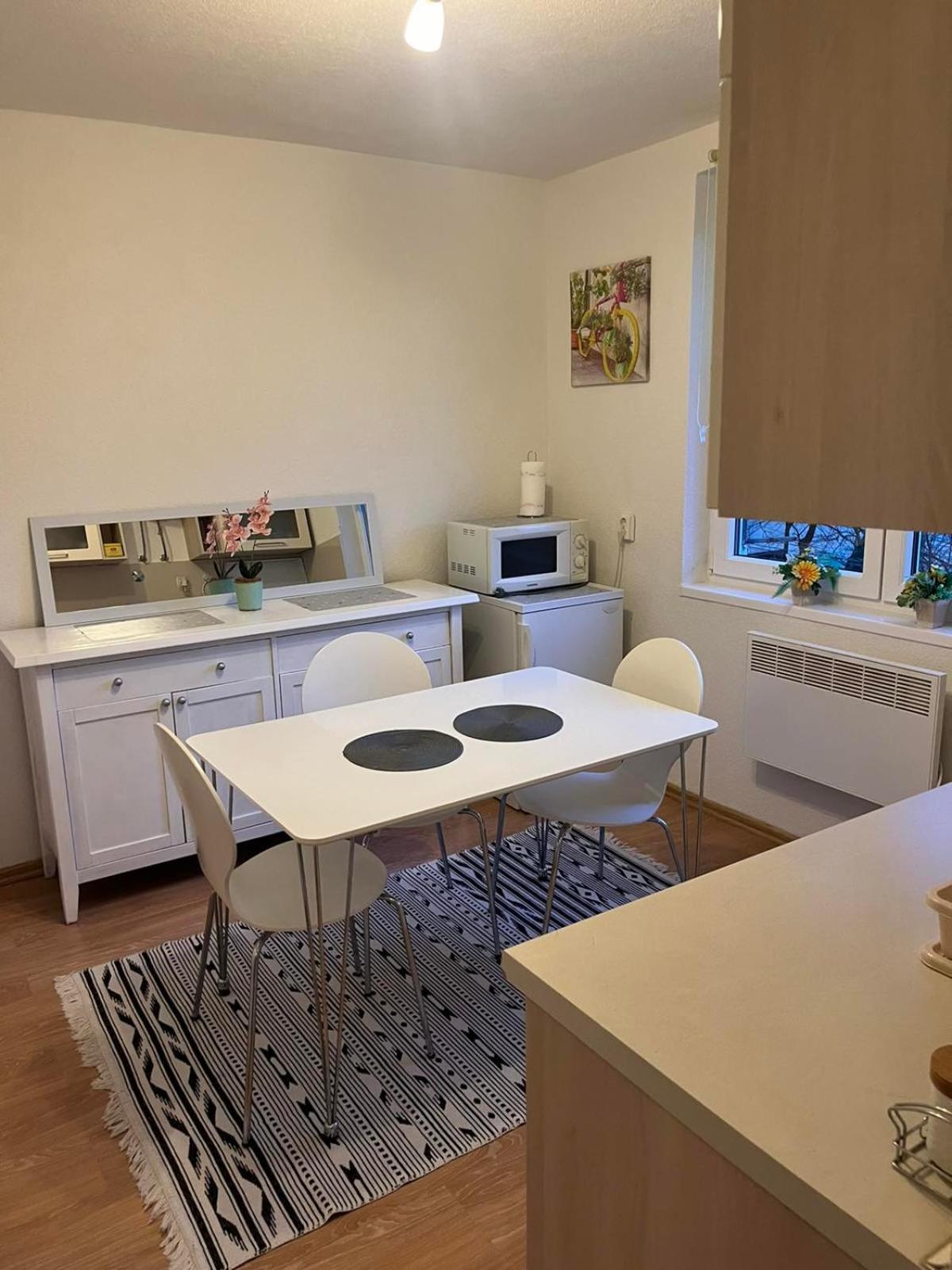 Lovely Apartment In Old Town 400M From City Center Sebilj Saraybosna Dış mekan fotoğraf